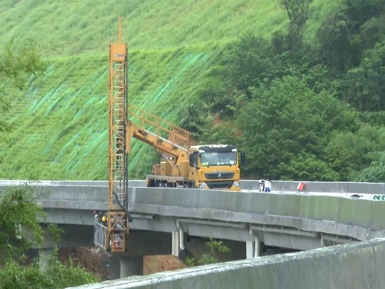 廣寧水聲嶺隧道工程進入最后一道施工工序(圖9)