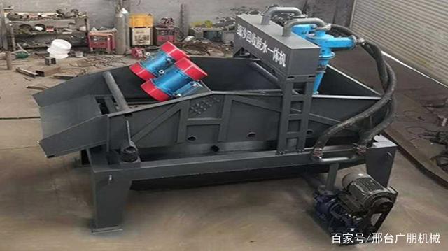 新型移動滾筒篩沙機振動篩錘式破碎機螺旋洗砂機細(xì)沙回收機(圖5)