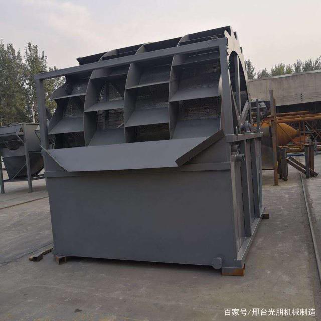 篩沙機振動篩沙機移動粉碎機葉輪式洗砂機細沙回收脫水篩(圖4) 篩沙機振動篩沙機移動粉碎機葉輪式洗砂機細沙回收脫水篩(圖4)