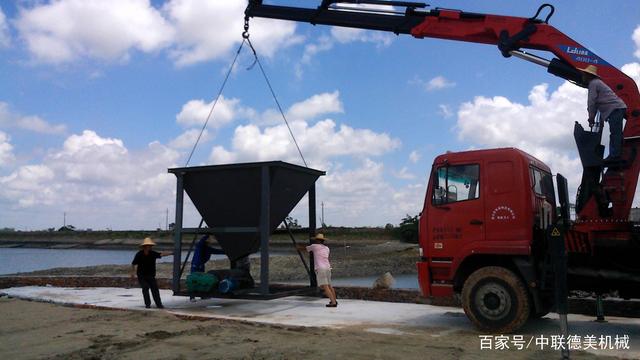 洗砂振動篩沙機出現“扭振”時,怎么處理?(圖6) 洗砂振動篩沙機出現“扭振”時,怎么處理?(圖6)