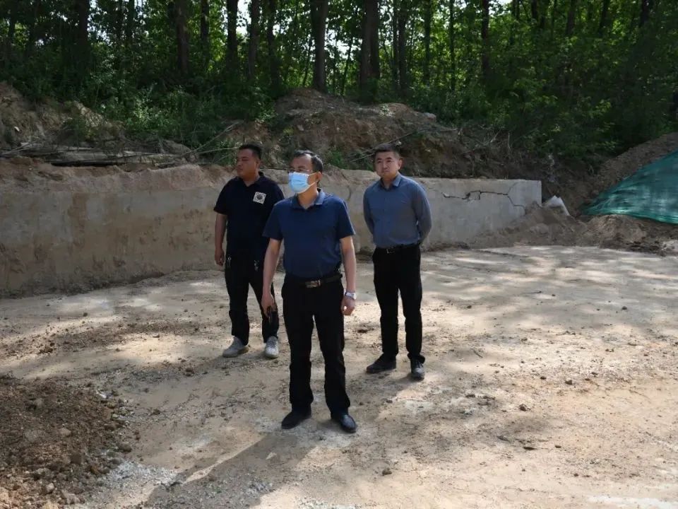 零容忍！青州市彌河鎮重拳出擊打擊非法洗沙磨砂行為(圖1)